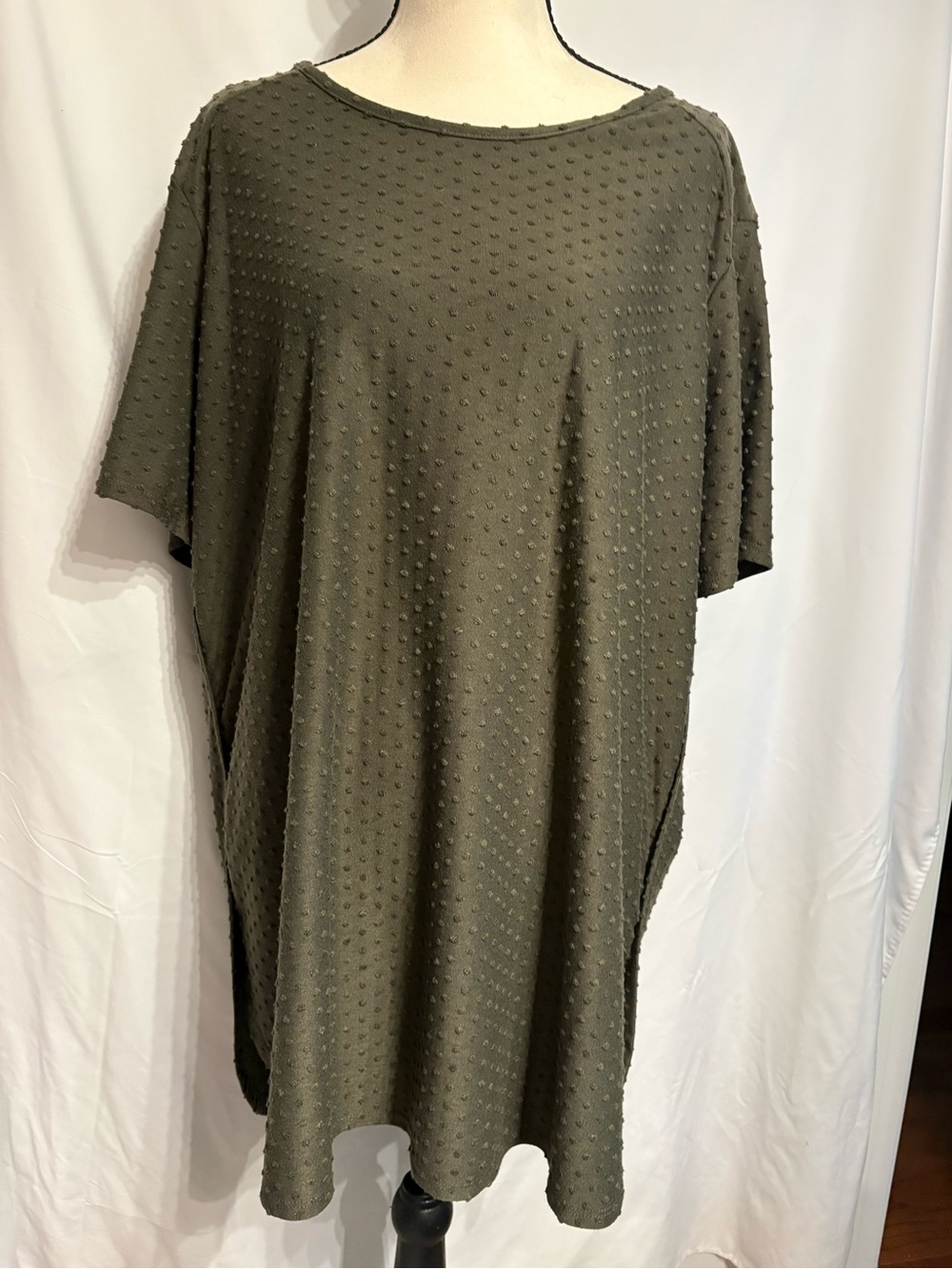 Adrianna Papell Women’s XXL Olive Green Textured Dot Knit Tunic